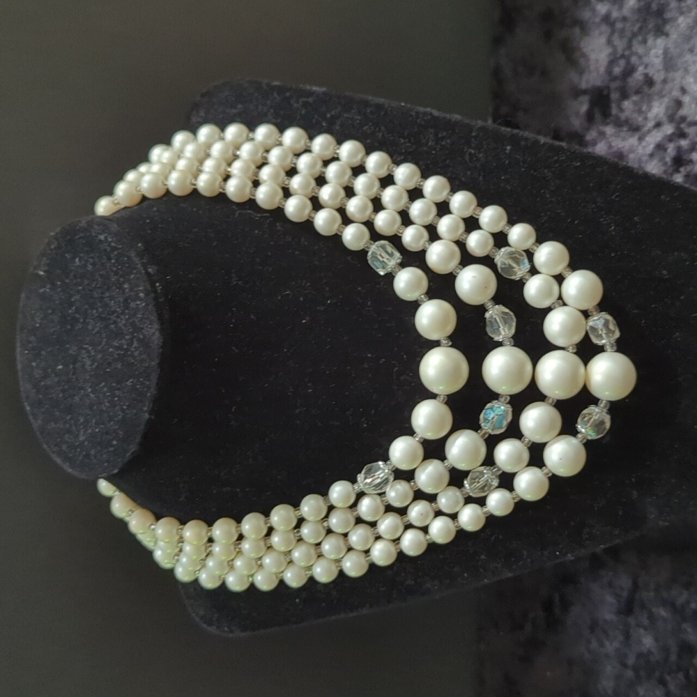 Vintage Unbranded 4-Strand Faux Pearl Bead Necklace